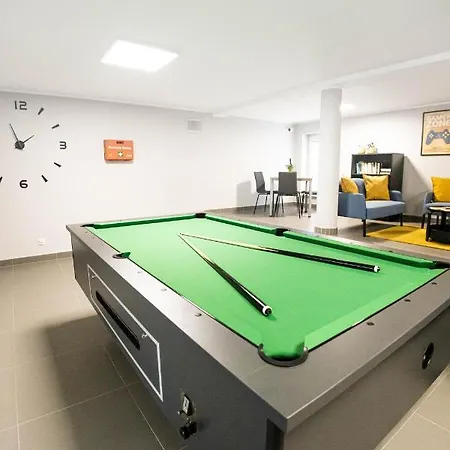 Hotel Dom Studencki Komenik Leszno (Greater Poland)