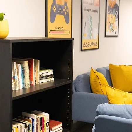 Dom Studencki Komenik * Leszno