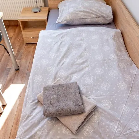 Szálloda Dom Studencki Komenik