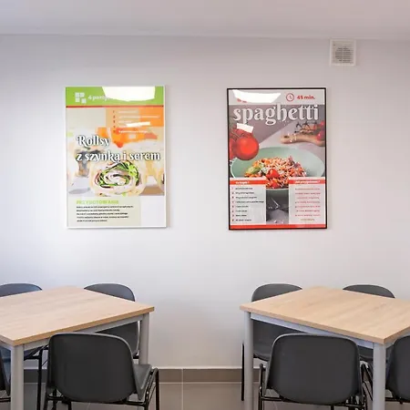 Szálloda Dom Studencki Komenik