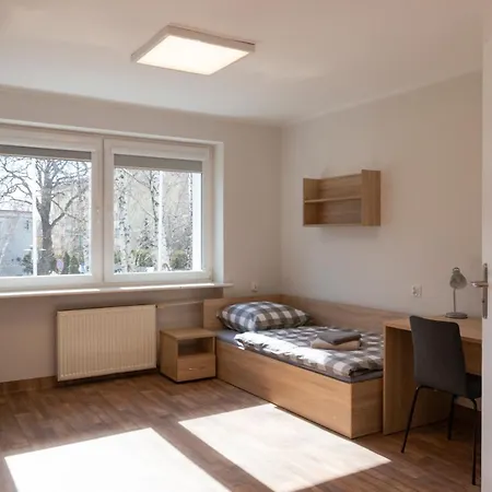 Szálloda Dom Studencki Komenik *