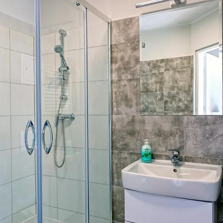 Dom Studencki Komenik * Leszno