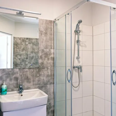 Dom Studencki Komenik Szálloda *