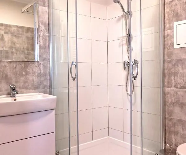 Hotel Dom Studencki Komenik Leszno (Greater Poland)