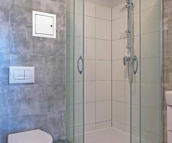 Hotel Dom Studencki Komenik Leszno (Greater Poland)