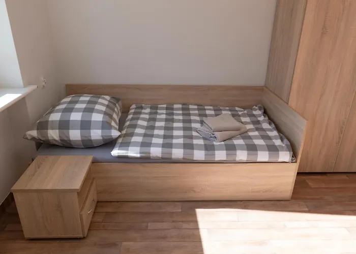 Dom Studencki Komenik Лешно