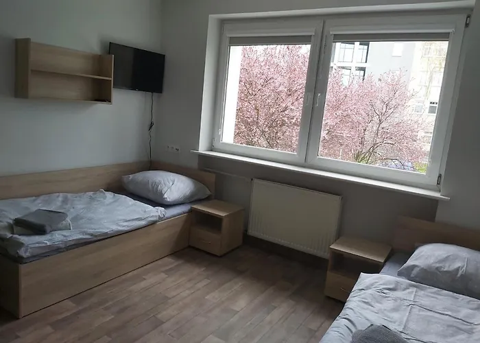 Dom Studencki Komenik Лешно